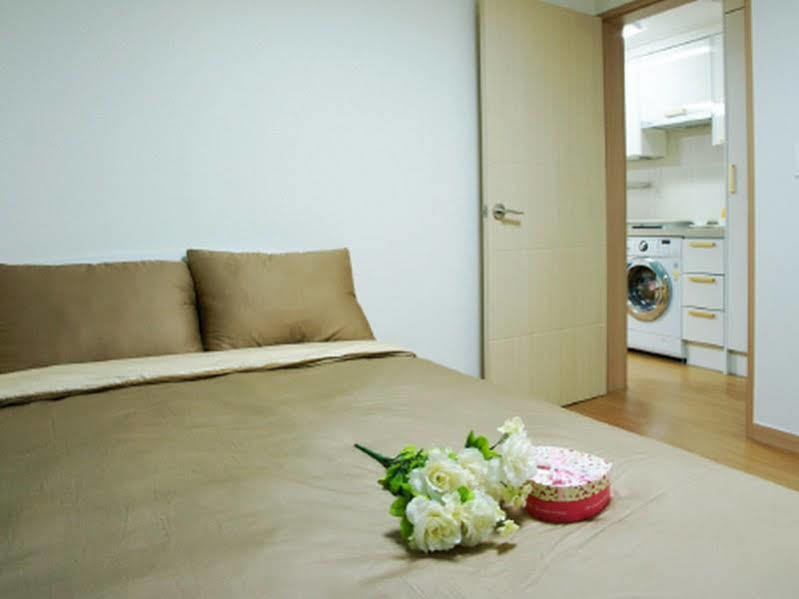 Jungmun Yegreen Residence Hotel Сеогвипо Екстериор снимка